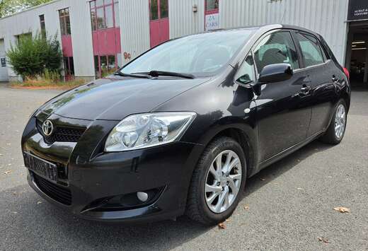 Toyota Auris 1.6i Dual VVT-i Linea Sol Pack MM