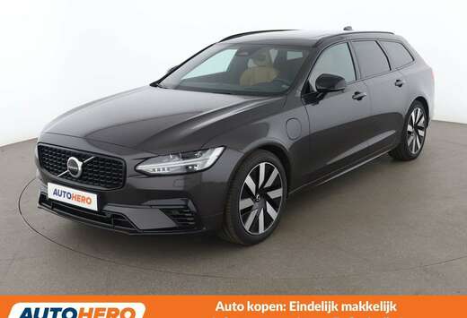 Volvo 2.0 T6 Recharge Plug-in Hybrid Ultra Dark AWD