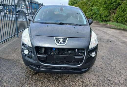 Peugeot 3008 1.6i Premium