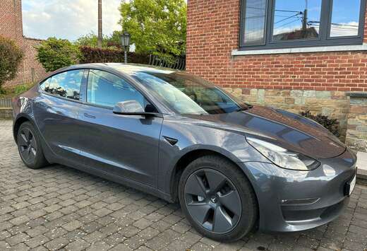 Tesla Model 3  Dual Motor (366kW)