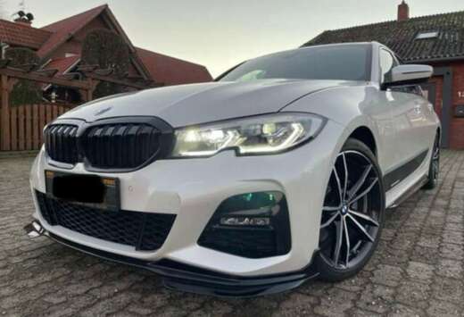 BMW 330i M Performance FULL FULL OPTION blanc nacré