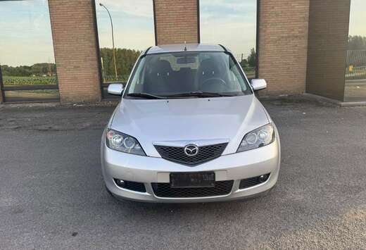 Mazda Mazda 2 1.4 essence Boîte Automatique