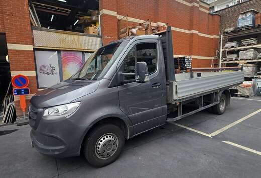 Mercedes-Benz 519 cdi Bluetec