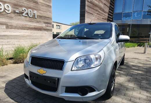 Chevrolet Aveo hatchback 1.2i/ 1 propriétaire/ carne ...