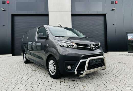 Toyota 2.0 D-4D Long Comfort (L2) S/S (EU6.3)