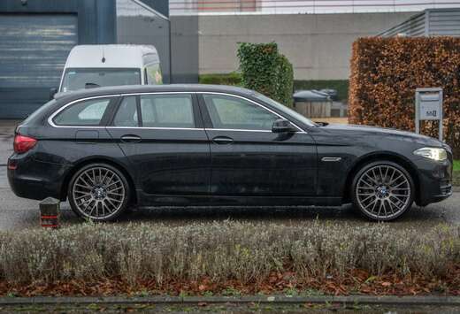 BMW 528i Touring Luxury Line