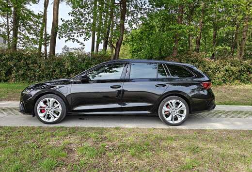 Skoda SW RS PHEV 1.4 TSI DSG