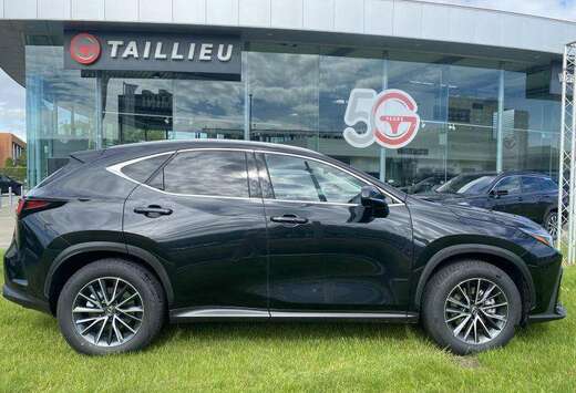 Lexus Executive AWD + PANO DAK + HUD