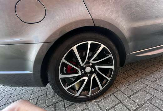 Land Rover P400e Hybrid HSE