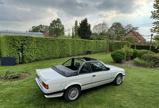 BMW e30 323i baur