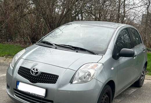 Toyota 1.0i VVT-i Linea Natura