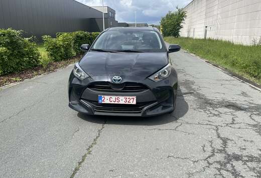 Toyota 1.5i Dual VVT-iE Iconic CVT