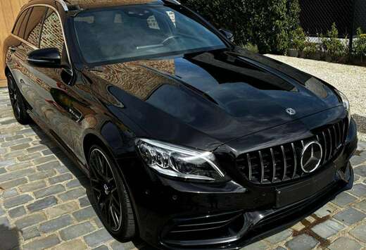 Mercedes-Benz C 63 AMG