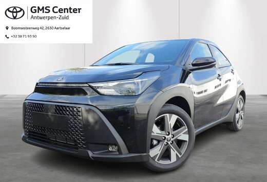 Toyota 1.5 VVT-i HEV Play e-CVT + Comfort Pack - DEMO