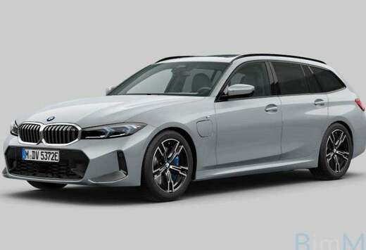 BMW eX M Sport  Pano  Trekhaak  ACC  360  Hifi