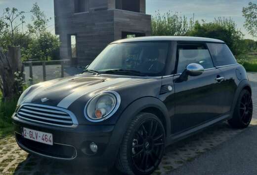 MINI net een nieuwe uitlaat onder