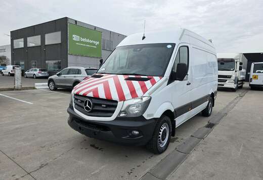 Mercedes-Benz 316 (Stock ID 02452)