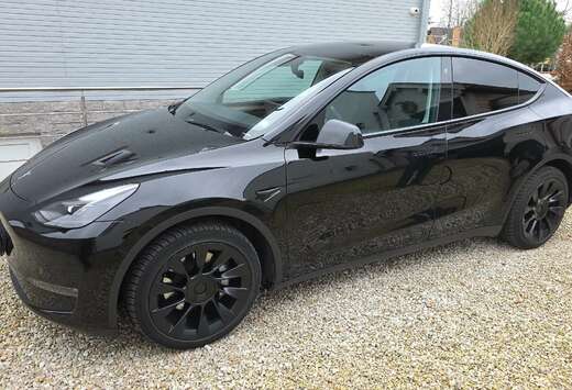 Tesla Model Y 72.5 kWh Dual Motor Long Range (324 kW)