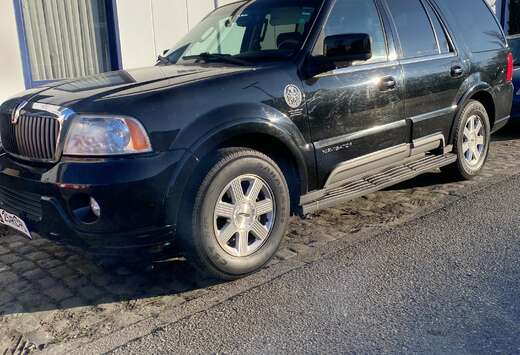 Lincoln NAVIGATOR.  5.4 V8 LPG