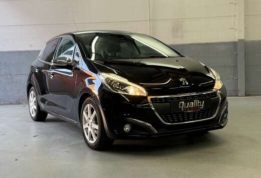 Peugeot 208 PureTech 110pk // FULL OPTION //
