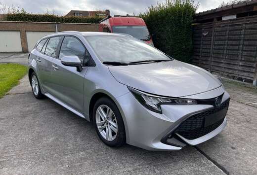 Toyota 1.8 Hybrid Touring
