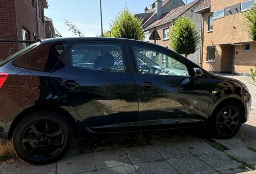 SEAT 1.4i Benzine Full Black ( Zie Beschrijving )
