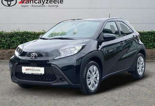 Toyota play+cam+DAB+applecarplay&andr