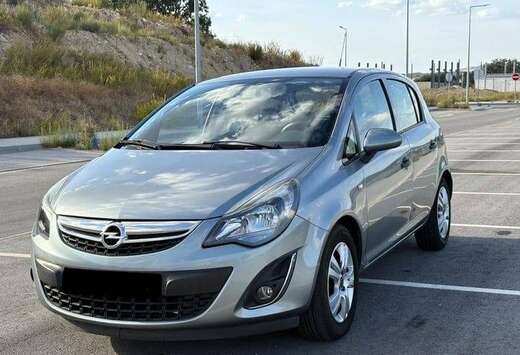 Opel Corsa 1.0i Enjoy