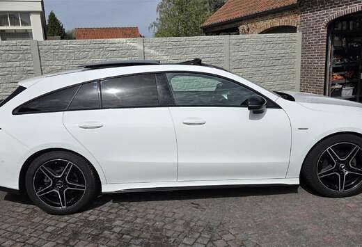 Mercedes-Benz CLA 180 Business Solution Essential