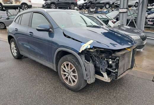 Mercedes-Benz 1.3i Aut. / € 13.215 netto / Leder/ N ...