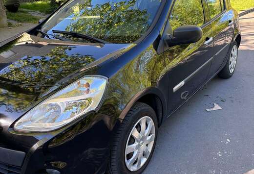 Renault 1.2i Authentique