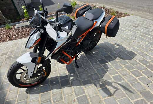 KTM DUKE