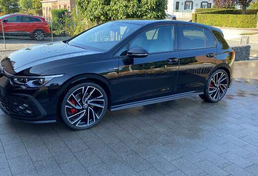 Volkswagen Golf 2.0 SCR TDi DSG
