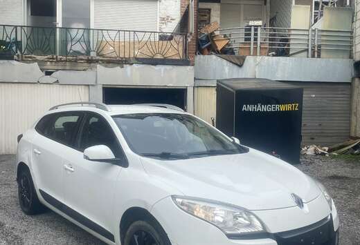 Renault Vend Renault Mégane démarre et roule parfai ...