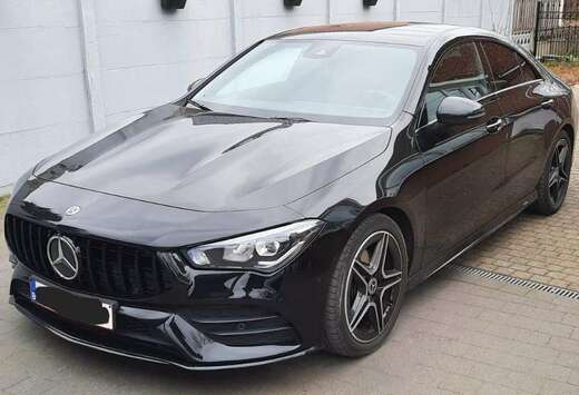 Mercedes-Benz CLA 180 Shooting Brake 7G-DCT AMG Line