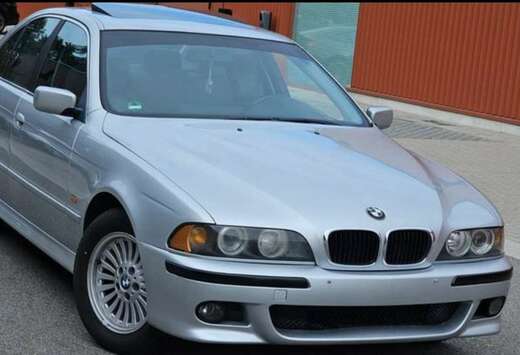 BMW 520i