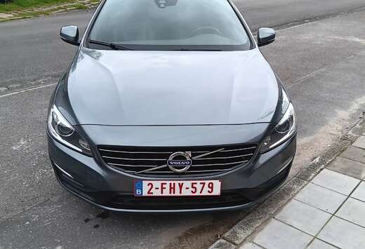 Volvo 2.0 T5 Momentum Geartronic . prix 13000€