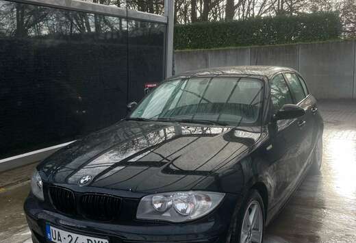 BMW E87 2005