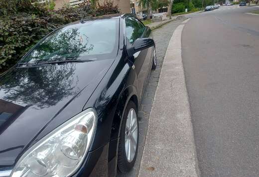 Opel Astra TwinTop 1.6i Cosmo