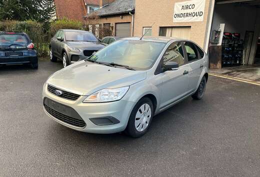 Ford Focus 1.4 16V Ambiente