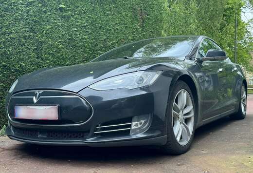 Tesla 85 kWh Dual motor, MCU 2.0, Free Supercharge