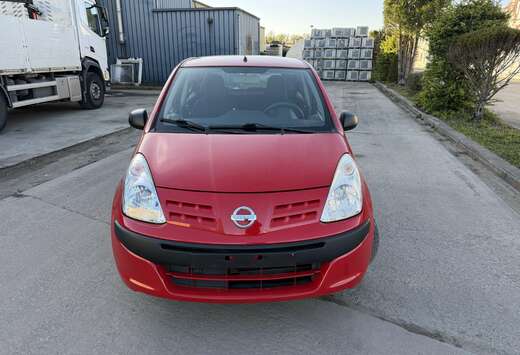 Nissan 1.0i Acenta