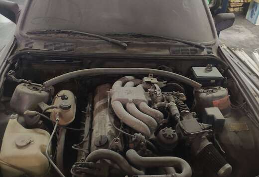BMW E30 coupé