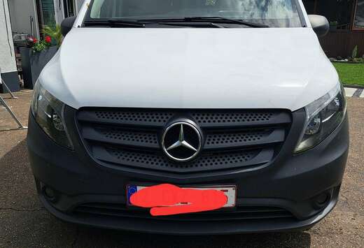 Mercedes-Benz 114/639