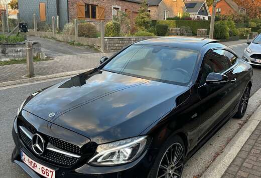 Mercedes-Benz 4-Matic Coupe