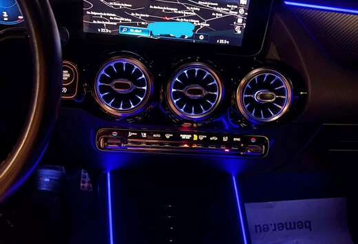 Mercedes-Benz GLA 200 4-Matic AMG Line