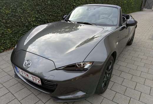 Mazda MX-5 RF SKYACTIV-G 1.5 ADVANTAGE