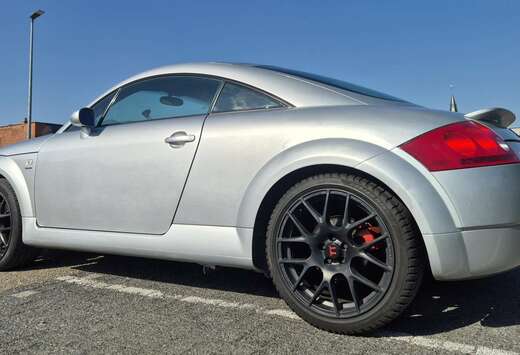 Audi TT coupé 20v 225pk Quattro S line
