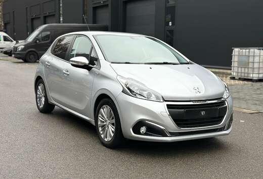 Peugeot 1.2i PureTech Style *AIRCO*APPLE CARPLAY*NAVI ...