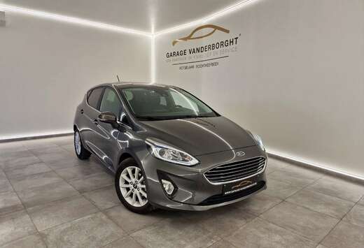 Ford TITANIUM BENZINE SLECHTS 33000 KM